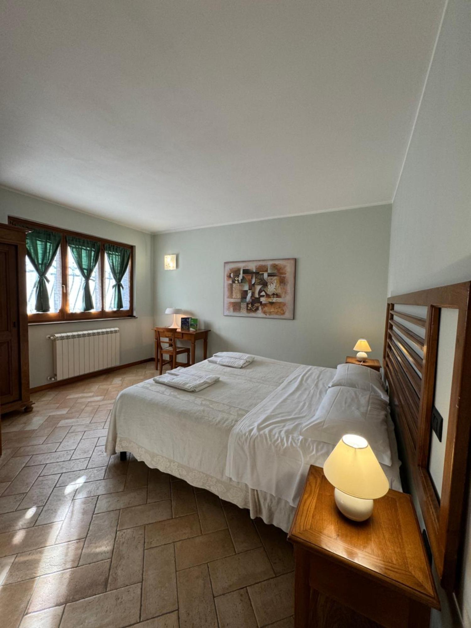 Cerqua Rosara Residence Valtopina Luaran gambar