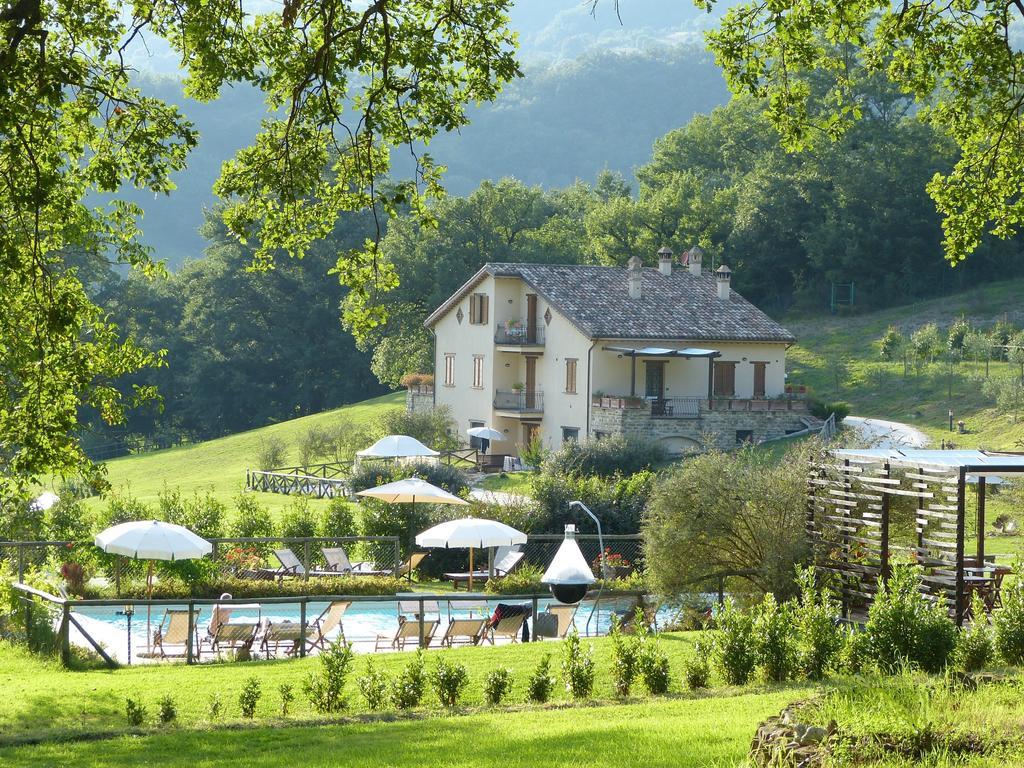 Cerqua Rosara Residence Valtopina Luaran gambar
